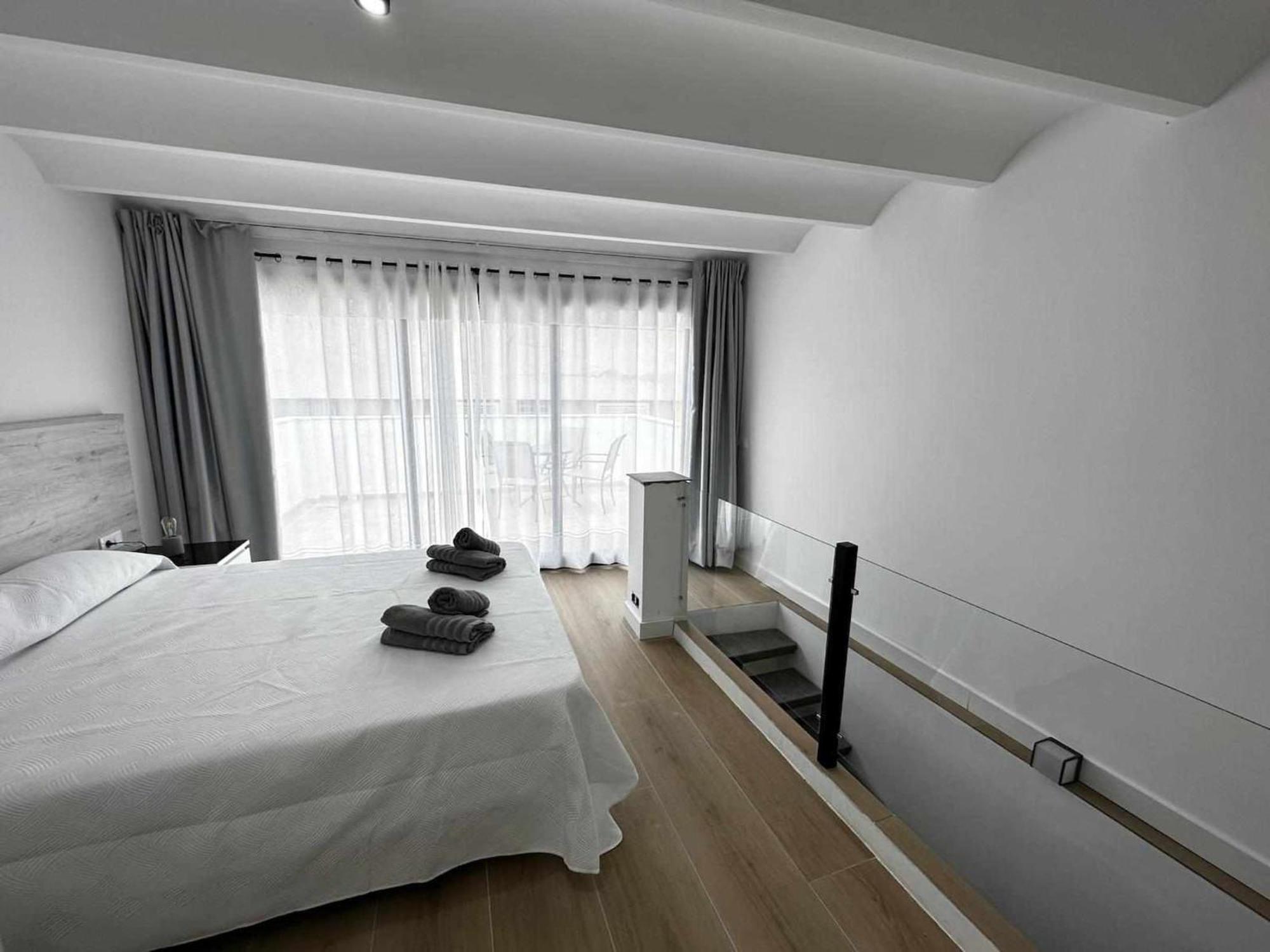 A H Rentals Van Gogh Apartamento Vinaros Exterior photo
